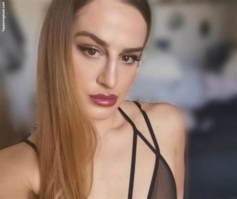 Nelly Van Der Woodsen Kinkybix Nude OnlyFans Leaks The Fappening