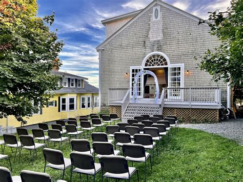 9 Affordable Maine Wedding Venues | See Prices