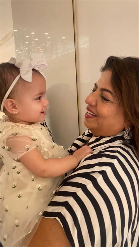 Priyanka Chopra S Daughter Malti Marie Chopra Flashes Her Dazzling