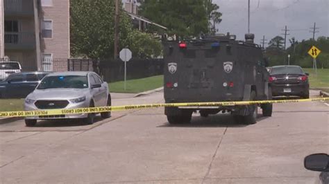 Swat Standoff Ends Peacefully After Two Hours