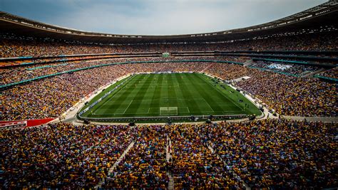 Soweto derby: Kaizer Chiefs surprise with starting XI - SA People