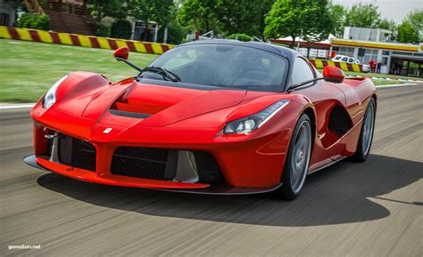 Ferrari Laferrari Review