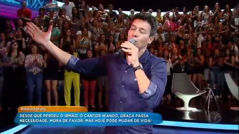 Rodrigo Faro solta a voz e canta Fogo e Paixão para homenagear o cantor