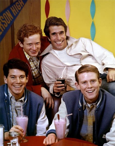 Hubpages Happy Days Tv Show Childhood Tv Shows Old Tv Shows