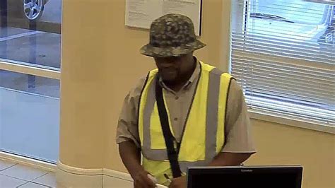 Fbi Search For Wells Fargo Bank Robbery Suspect