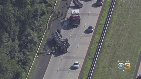 3 Injured In Multi Vehicle Crash Involving Tractor Trailer On I 295 In