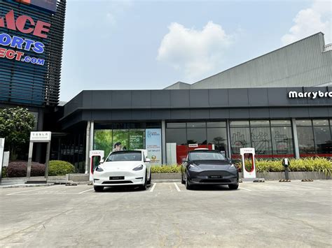 News Tesla Supercharger Station Opens In Johor Baru CarSifu