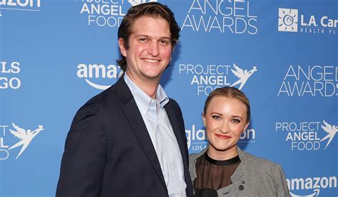 Emily Osment’s Husband & Who the Georgie and Mandy’s First Marriage ...