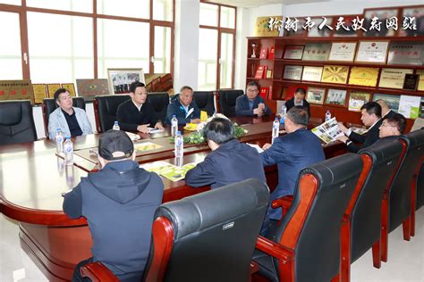 吴威、闫伟陪同省农业农村厅党组成员、副厅长麦朝到我市调研指导农业现代化工作