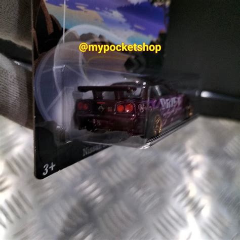 Reserved Hot Wheels Nissan Skyline Gt R Bnr R Burgundy Hotwheels Road Trippin