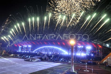 Upacara Penutupan Antara Foto