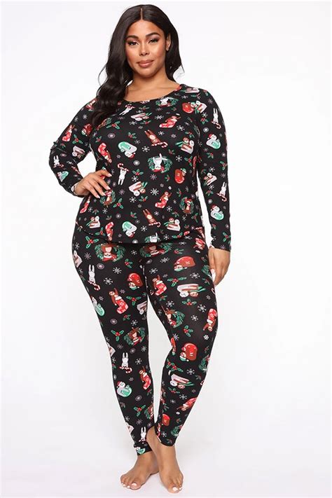 Plus Size Pajamas With Long Sleeve And Printed Design