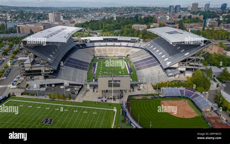 Seattle Wa Usa 5th Sep 2023 Aerial View Of Husky Stadium