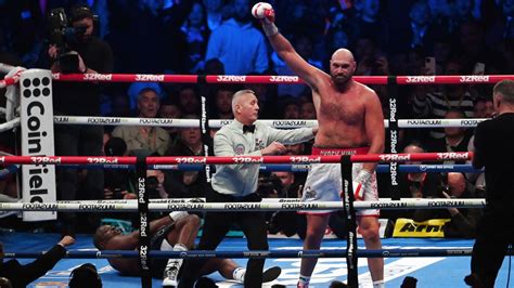 Fury vence por nocaut a Whyte y retiene el título mundial de peso pesado