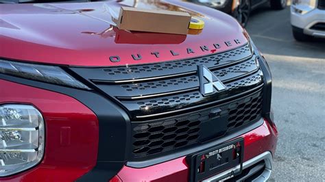 Unboxing And Installing 2022 Outlander Hood Emblem YouTube