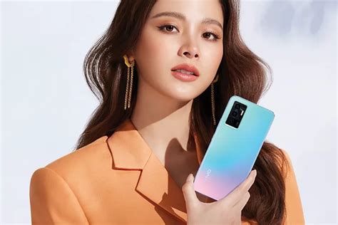 Dibanderol Rp Jutaan Vivo V E Bawa Kamera Depan Mp Night Portrait