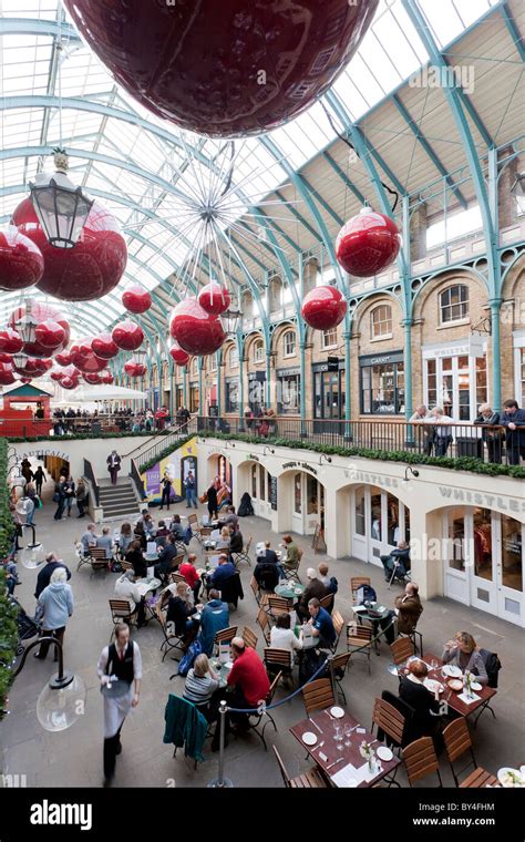 Restaurants Shops Covent Garden Former Market Hall Christmas