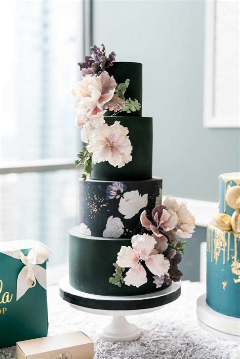 Black Wedding Cake Ideas