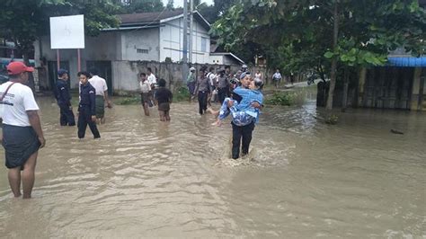 Myanmar Dam Breach Floods Villages Drives Thousands From Homes