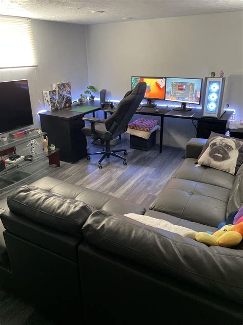 My gaming / gundam building setup, not fancy but I like it :) : r