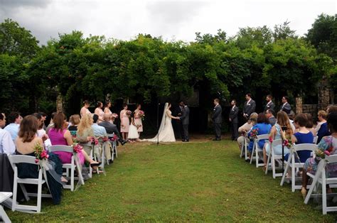 San Antonio Botanical Garden | San Antonio Weddings