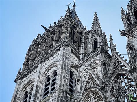 Visiting the Rouen Cathedral (tips + photos)