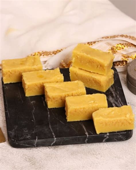 Delicious Ghee Mysore Pak Madhuras Recipe