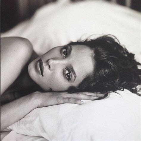 Christy Turlington By Sante D Orazio Vogue Italia Christy