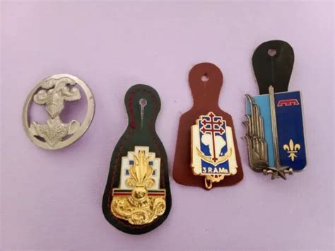 Lot Insignes Militaire Divers A Identifier Eur Picclick Fr