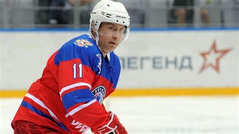 Putin on ice: Russian President shows off hockey skills | Al Arabiya ...