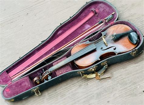 Sold Price A Vintage Violin With Case March 6 0121 9 30 Am Est