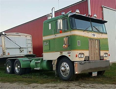 Pin By Shane Durkin On Old Peterbilt Peterbilt Peterbilt Trucks Big