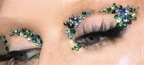 Pin By Ellen Mäntynen On Makeup Colorful Makeup Artistry Makeup