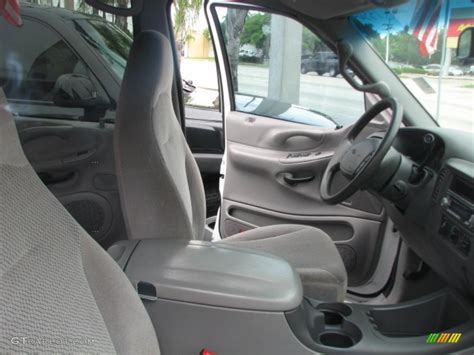 2000 Ford Expedition XLT interior Photo #39840477 | GTCarLot.com