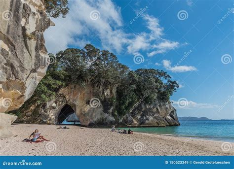 Hahei New Zealand October 14 Cathedral Cove Coromandel Peninsula