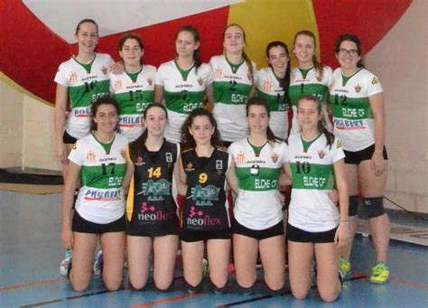 El Elche C F Voleibol Salesianos Cadete Femenino Disputa La Final