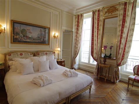 Quai d Orléans I Paris apartment for rent short term The Luxury