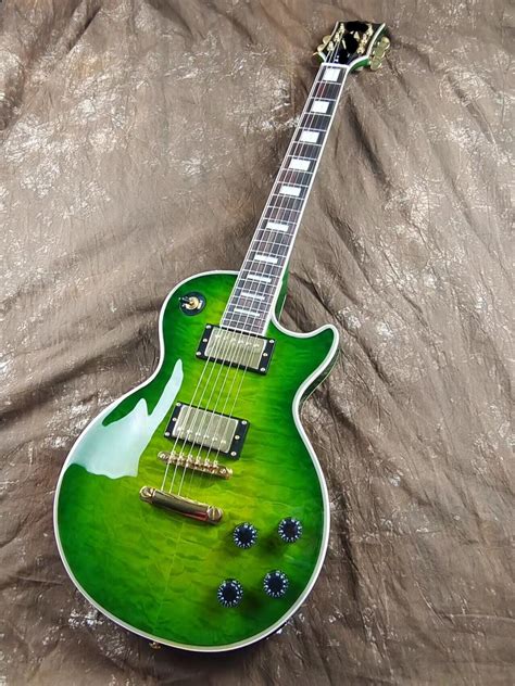 Classic Gibson Les Paul Custom Electric Guitar Green Quilted Maple Top