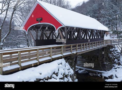 flume covered bridge  franconia notch state park  lincoln