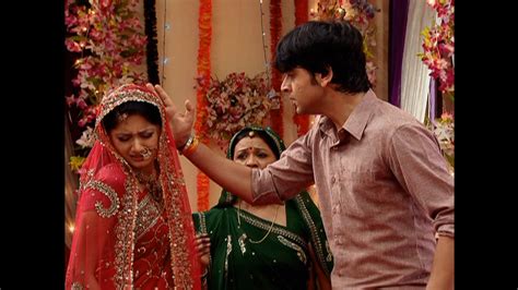 Watch Balika Vadhu Season 1 Episode 1073 Jagdish Slaps Gauri For Her