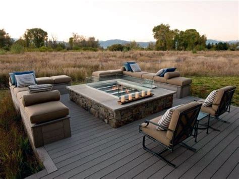 Deck Fire Pit Ideas for Your Backyard