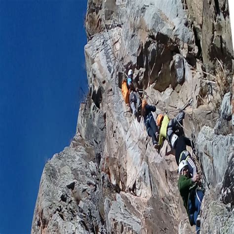 Escala la Val d Aran en la Vía Ferrata de Unha Nivel Intermedio