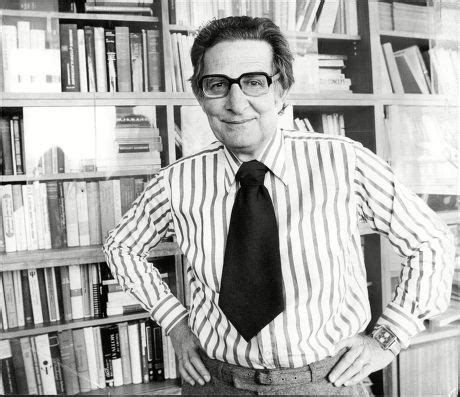 Hans Eysenck Biography and Trait theory - PsychologyBank