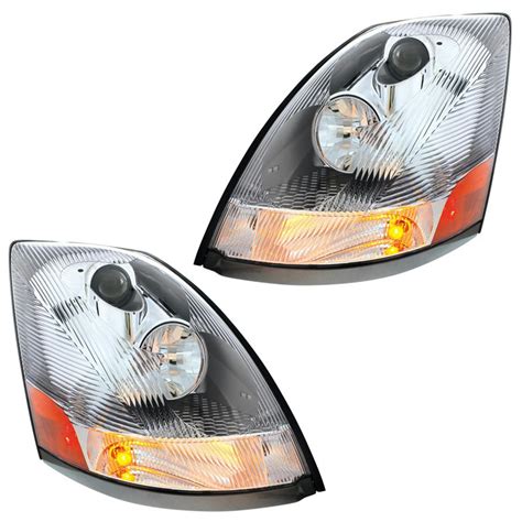 Volvo VNL Headlights