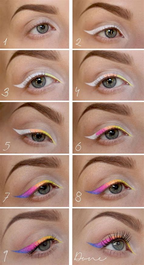 17 Great Colored Eyeliner Looks for 2025 - Pretty Designs