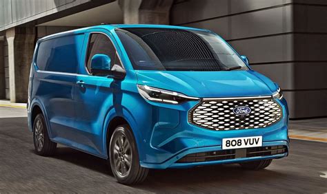 Ford Transit Custom Lineup Debuts With Ev Phev And Diesel 59 Off