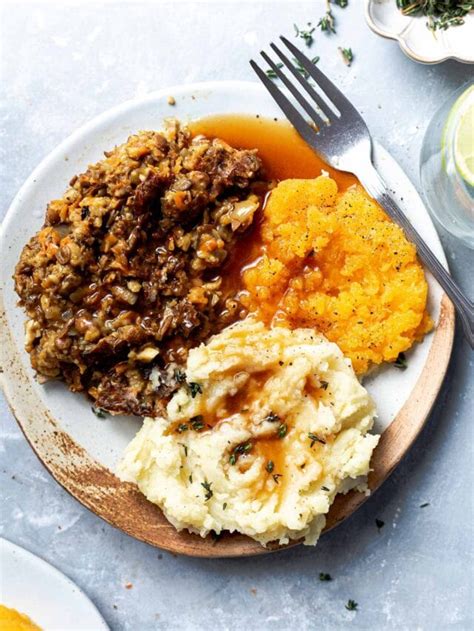 Vegan Haggis with Easy Ingredients - My Vegan Minimalist