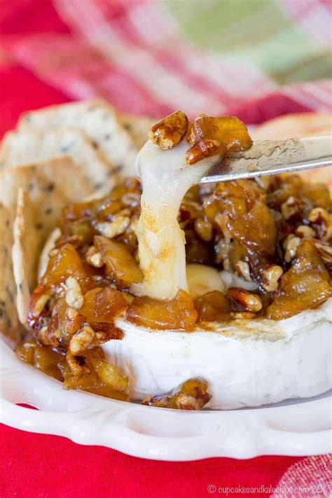 Baked Brie With Apple And Pecan A Quick And Easy Cheesy Appetizer