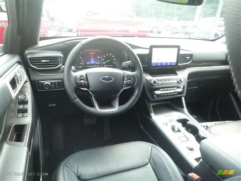 2020 Ford Explorer Limited 4WD Dashboard Photos | GTCarLot.com