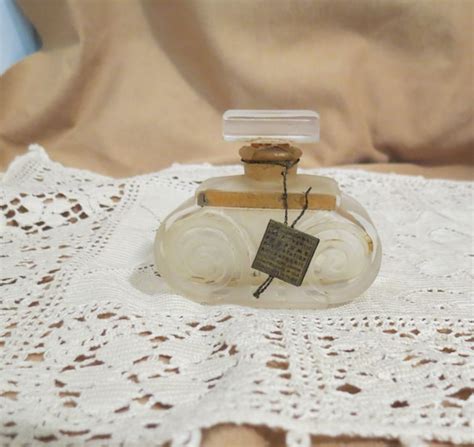 Vintage Lentheric Miracle Perfume Bottle With Hang Ta Gem